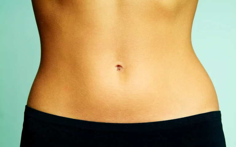 Ventre plat et silhouette féminine